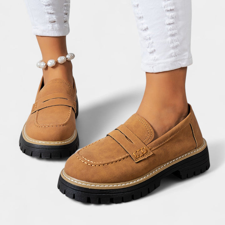 Michaela – Mokasíny na silné podešvi